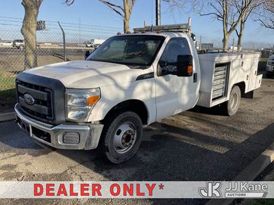 2012 Ford F-350 SD Mechanics Service Truck