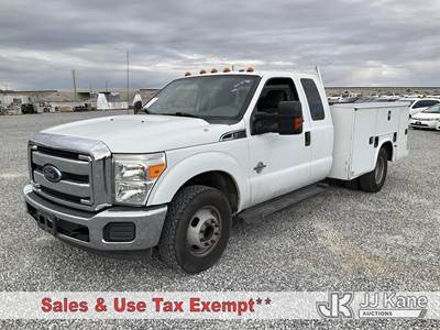 2016 Ford F350 Extended-Cab Service Truck