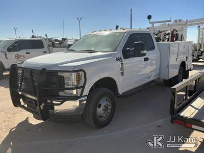 2018 Ford F-350 SD Extended-Cab Mechanics Service Truck