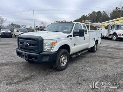 2012 Ford F350 4x4 Extended-Cab Service Truck