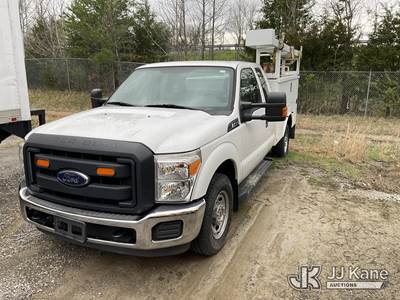 2016 Ford F-350 SD Extended-Cab Service Truck
