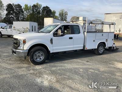 2020 Ford F350 Extended-Cab Service Truck