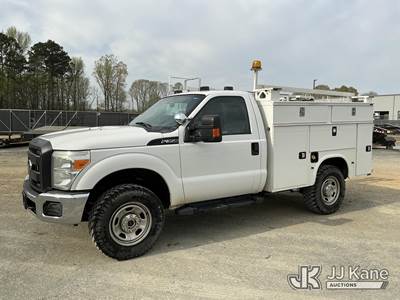 2016 Ford F350 SD 4X4 Service Truck