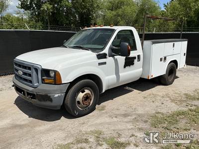 2006 Ford F350 Service Truck
