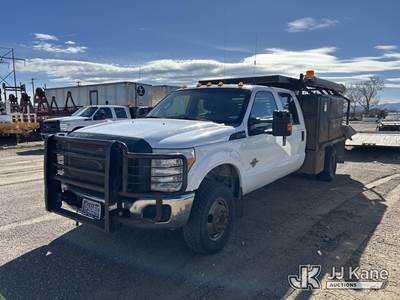 2013 Ford F-350 SD Crew-Cab Flatbed/Service Truck