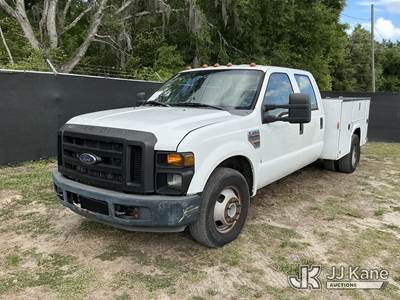2008 Ford F-350 SD Extended-Cab Service Truck