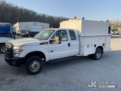 2011 Ford F-350 SD Extended-Cab Enclosed Service Truck