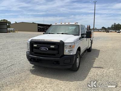 2016 Ford F-350 SD Extended-Cab Service Truck