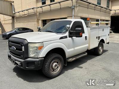 2011 Ford F350 4x4 Service Truck