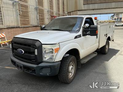 2011 Ford F350 4x4 Service Truck