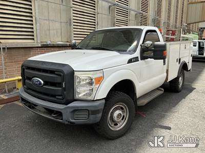 2012 Ford F350 4x4 Service Truck