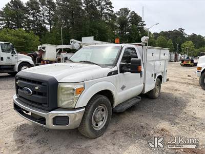 2013 Ford F350 Extended-Cab Service Truck