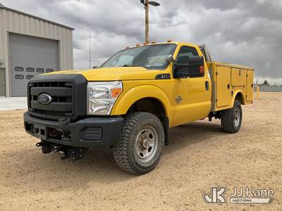 2014 Ford F350 4x4 Service Truck