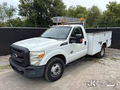2013 Ford F-350 SD Service Truck