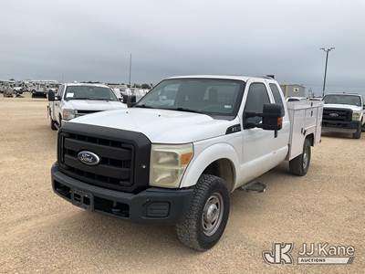 2011 Ford F-350 SD Extended-Cab Service Truck