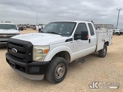 2011 Ford F-350 SD Extended-Cab Service Truck