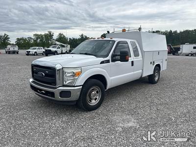 2016 Ford F-350 SD Extended-Cab Enclosed Service Truck