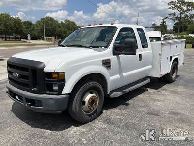 2008 Ford F350 Extended-Cab Service Truck