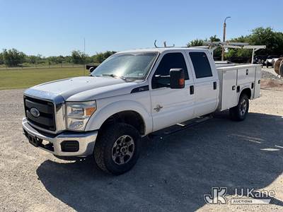 2016 Ford F-350 SD Crew-Cab Service Truck