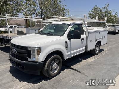 2018 Ford F-350 SD Utility Truck