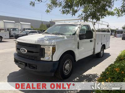2018 Ford F-350 SD Utility Vehicle