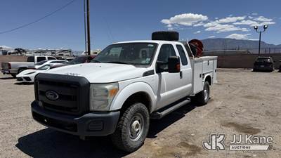2015 Ford F-350 SD Extended-Cab Service Truck