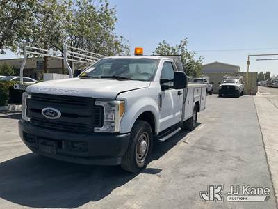 2017 Ford F-350 SD Service Truck