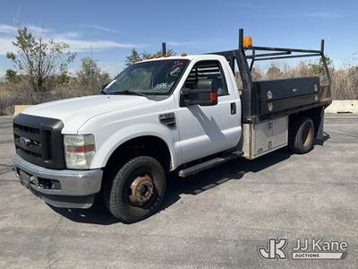 2009 Ford F350 4x4 Flatbed/Service Truck