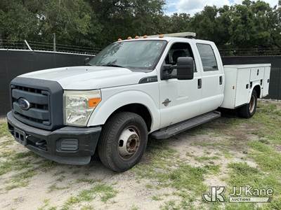 2015 Ford F-350 SD Crew-Cab Service Truck