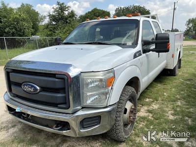 2016 Ford F350 Crew-Cab Service Truck