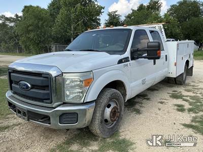 2016 Ford F350 Crew-Cab Service Truck