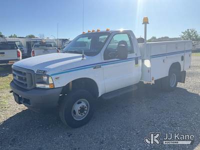 2002 Ford F350 4x4 Service Truck