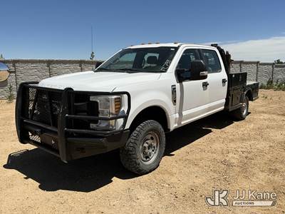2019 Ford F-350 SD Crew-Cab Flatbed/Service Truck