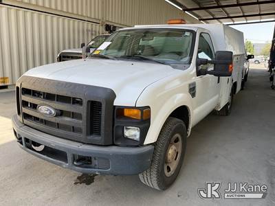 2009 Ford F-350 SD Enclosed Service Truck