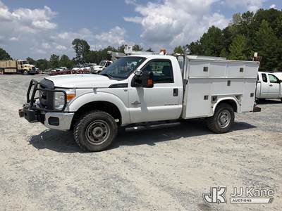 2013 Ford F350 4x4 Service Truck