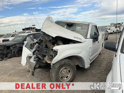 2017 Ford F-350 SD Extended-Cab Service Truck