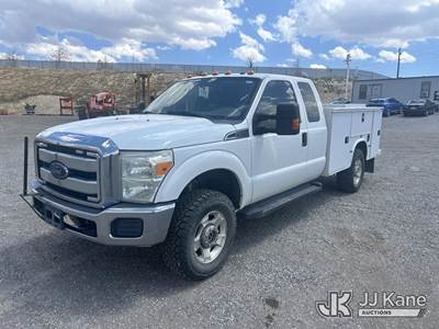 2015 Ford F350 4x4 Extended-Cab Enclosed Service Truck