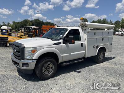 2016 Ford F350 4x4 Service Truck