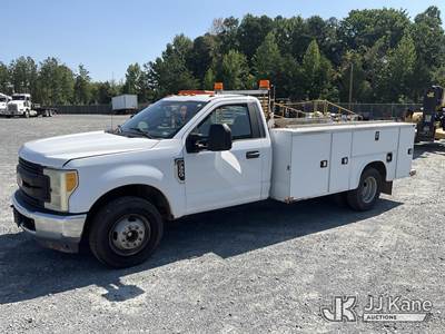 2017 Ford F350 SD Service Truck