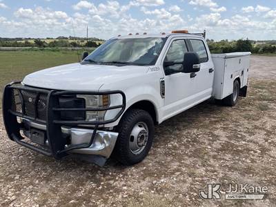 2018 Ford F-350 SD Crew-Cab Service Truck