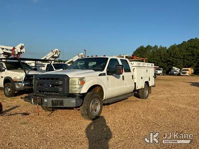 2014 Ford F-350 SD Crew-Cab Service Truck