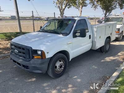 2006 Ford F-350 SD Utility Truck