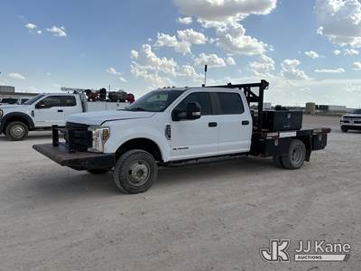 2019 Ford F-350 SD Crew-Cab Flatbed/Service Truck
