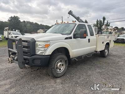 2015 Ford F-350 SD 4x4 Extended-Cab Service Truck