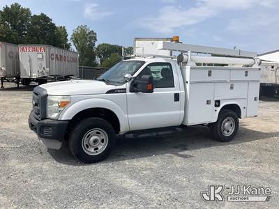 2013 Ford F350 SD 4X4 Service Truck