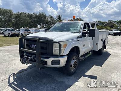 2011 Ford F350 4x4 Service Truck