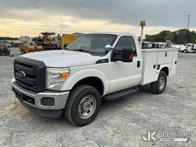 2015 Ford F-350 4X4 Service Truck