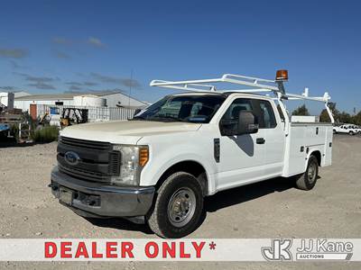 2017 Ford F-350 SD Service Truck