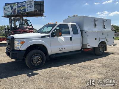 2016 Ford F350 4x4 Extended-Cab Enclosed Service Truck