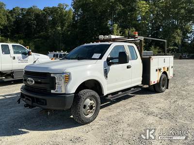 2018 Ford F350 SD Extended-Cab Service Truck